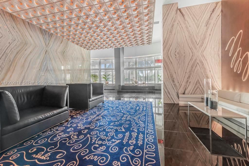 335 S Biscayne Blvd, Unit LPH-02, Miami, FL 33131 Photo