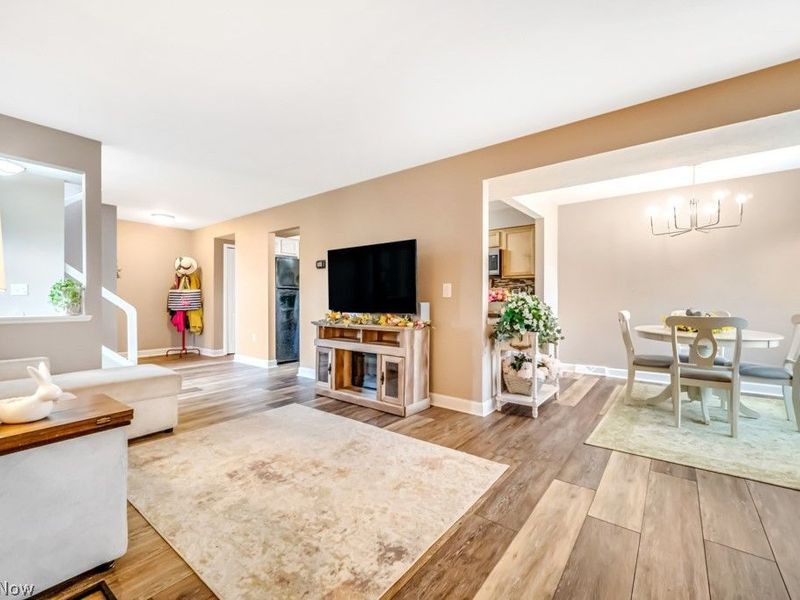 7390 Creekwood Drive, Unit 10D, North Royalton, OH 44133 Photo 4