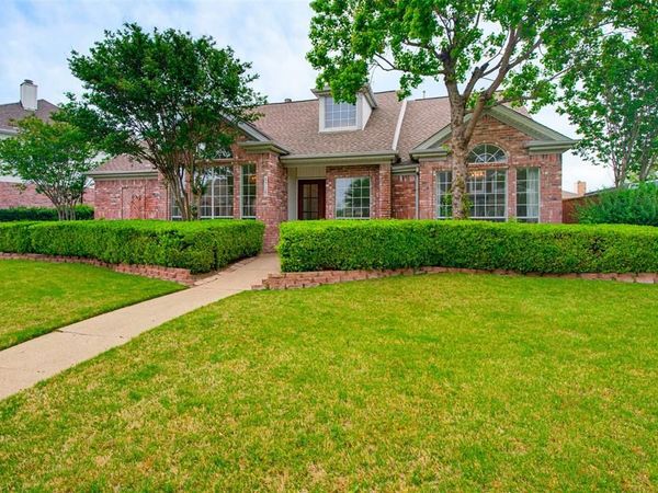 5718 Willowbrook Drive, Rowlett, TX 75088