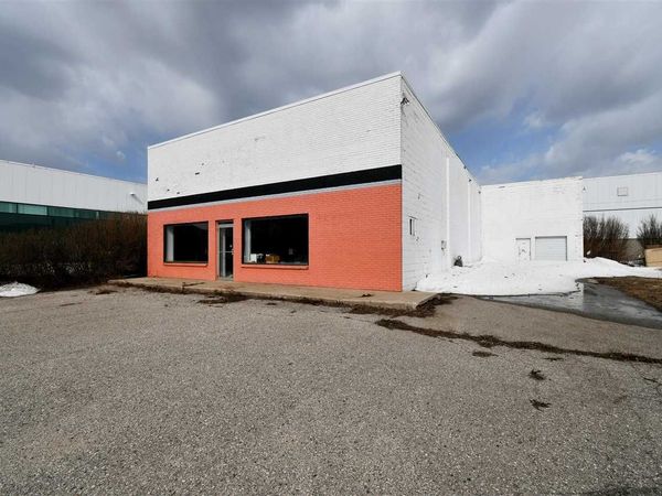 103 Harbor Drive, Charlevoix, MI 49720