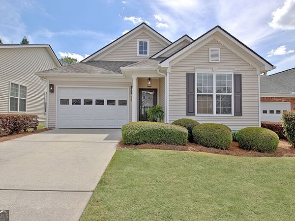 10 Hampshire Lane, Newnan, GA 30265