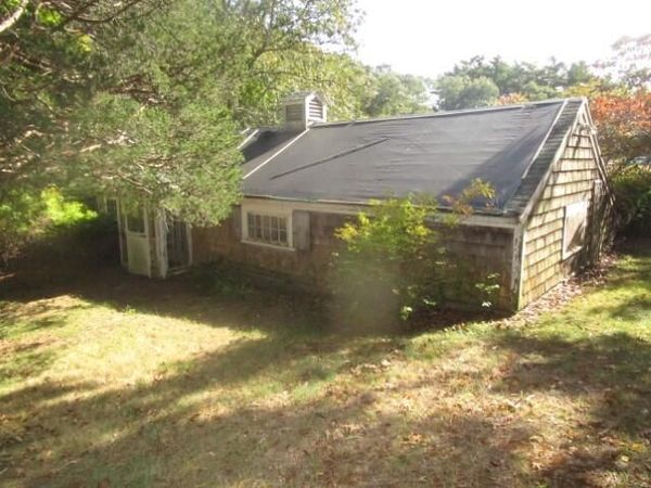 41 Lewis Point Road , Buzzards Bay, MA 02532