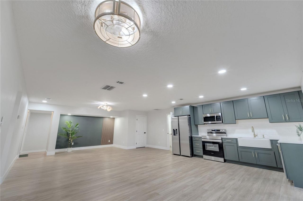 7043 Carlene Drive , Orlando, FL 32835 Photo