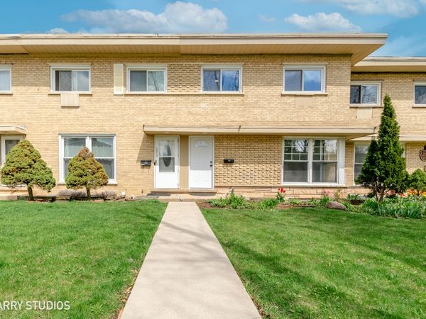 1212 N Wheeling Road , Mount Prospect, IL 60056
