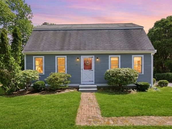 28 Buckingham Dr, Sandwich, MA 02563