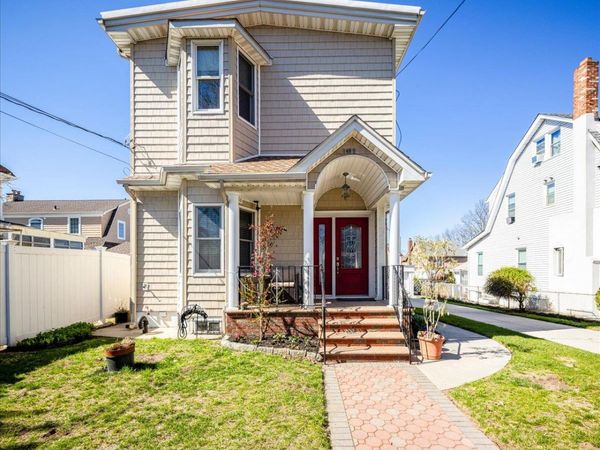 14811 10th Avenue, Whitestone, NY 11357