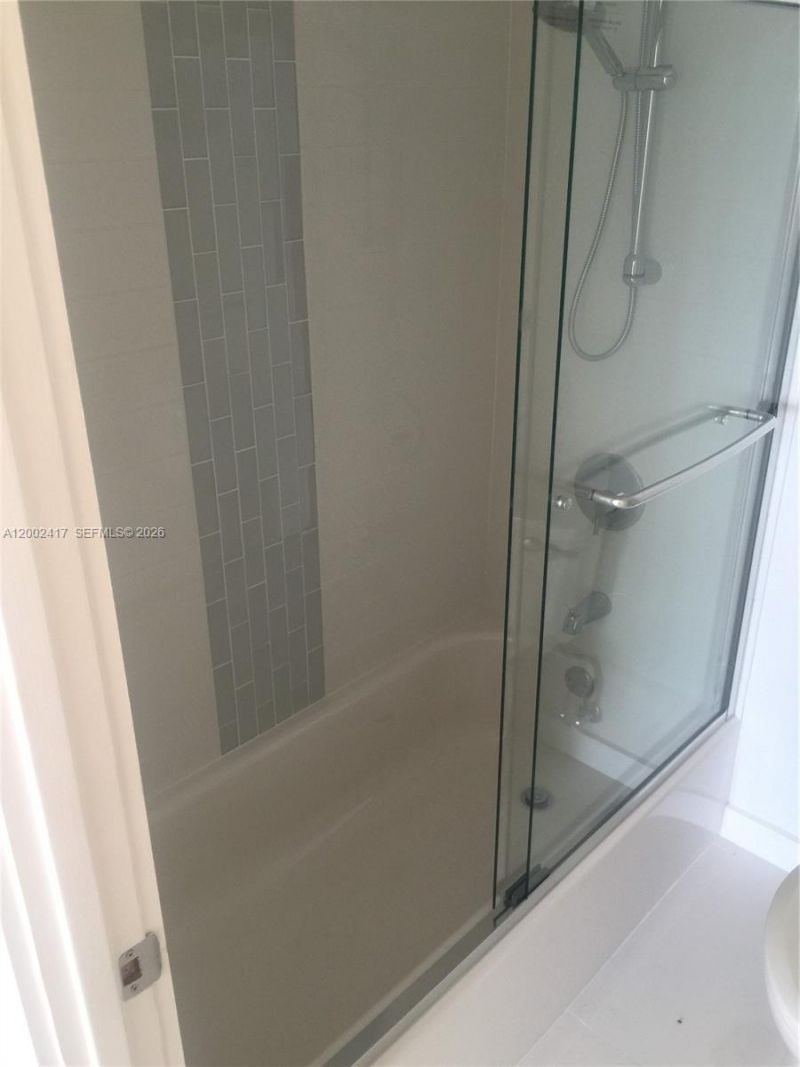 6900 Bay Dr, Unit 5A, Miami Beach, FL 33141 Photo