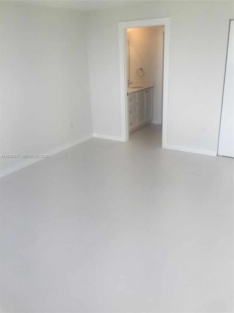 6900 Bay Dr, Unit 5A, Miami Beach, FL 33141 Photo