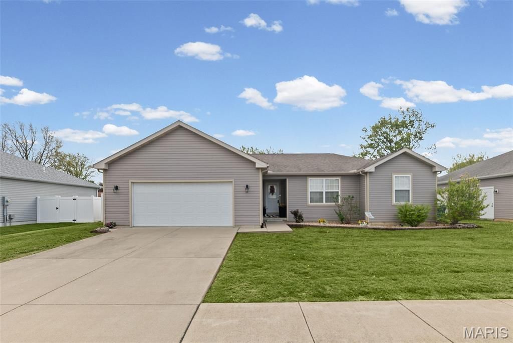 501 Arizona Street , Bethalto, IL 62010 Main Photo