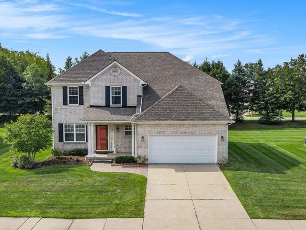 2119 Cattail Circle, Rochester Hills, MI 48309