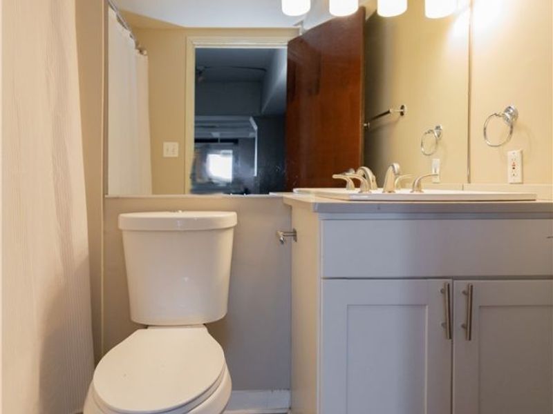 1133 W 9th Street, Unit 112, Cleveland, OH 44113 Photo 16