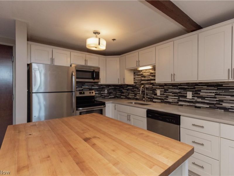 1133 W 9th Street, Unit 112, Cleveland, OH 44113 Photo 5