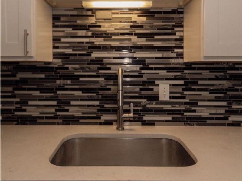 1133 W 9th Street, Unit 112, Cleveland, OH 44113 Photo 6