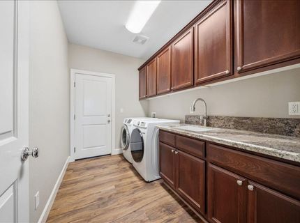 433 Rockcliff Ct, Roseville, CA 95747 Photo