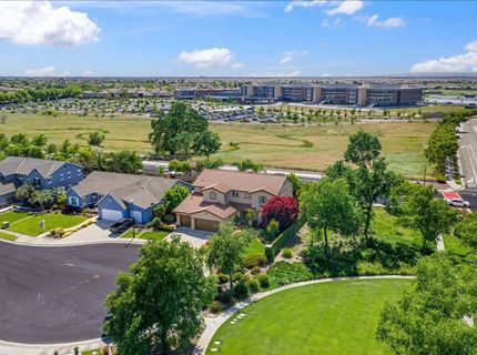 433 Rockcliff Ct, Roseville, CA 95747 Photo