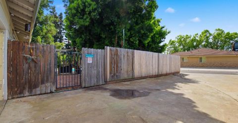 1340 Honor Oak Ln, Yuba City, CA 95993 Photo