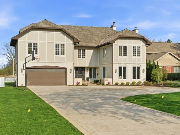 11 Princeton Road , Hinsdale, IL 60521