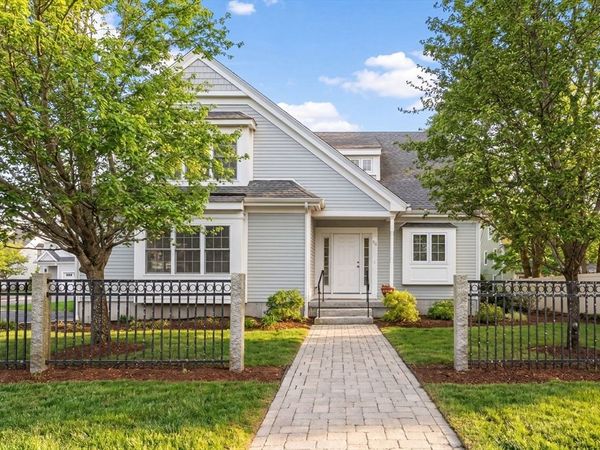 94 North, Medfield, MA 02052