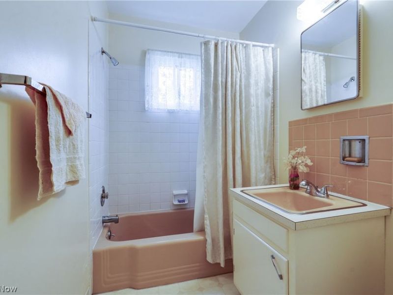 833 Cliffside Drive, Akron, OH 44313 Photo 20