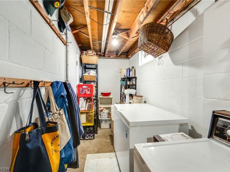 833 Cliffside Drive, Akron, OH 44313 Photo 22