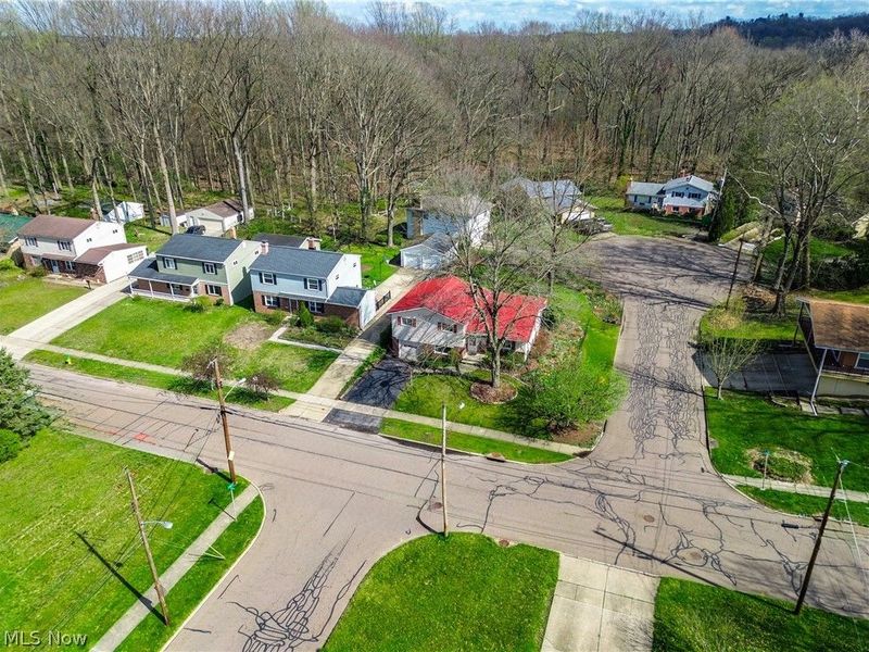 833 Cliffside Drive, Akron, OH 44313 Photo 30