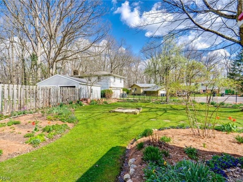 833 Cliffside Drive, Akron, OH 44313 Photo 33