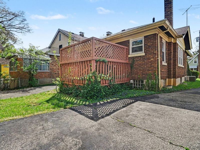 2149 Crane Ave, Cincinnati, OH 45207 Photo 2