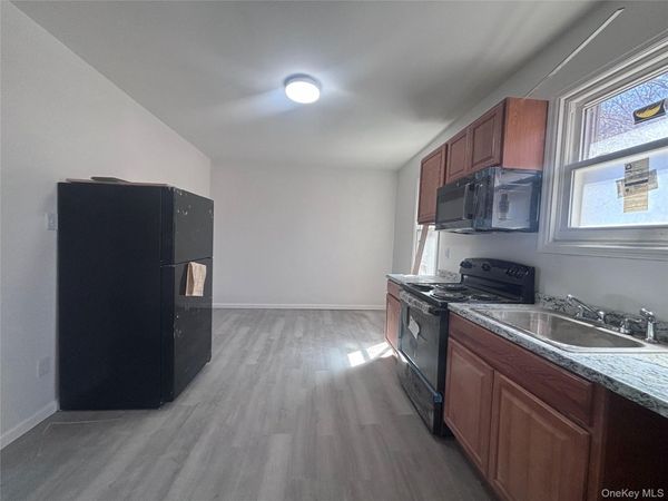 486 3rd street, Colonie, NY 12206