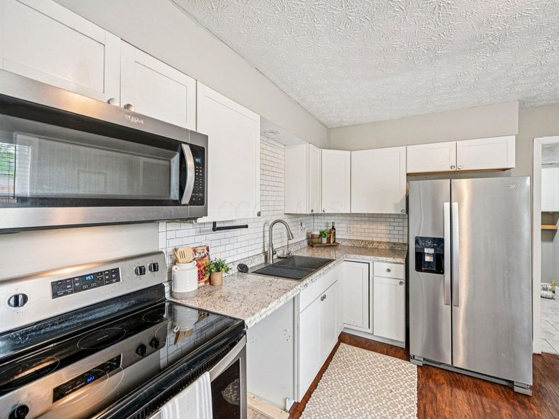 15839 Valleyview Drive, Marysville, OH 43040 Photo 12