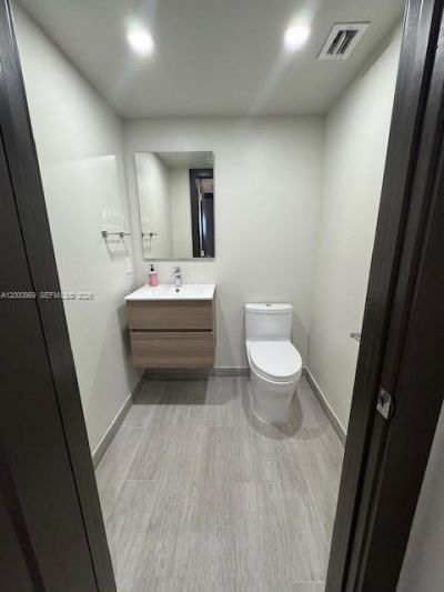 90 Edgewater Dr , Unit 606, Coral Gables, FL 33133 Photo