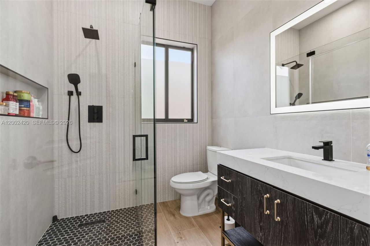 1609 NE 18th Ave , Fort Lauderdale, FL 33305 Photo