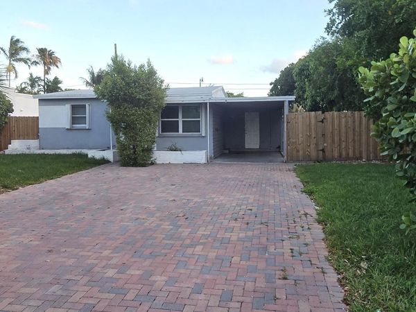 1512 NE 28th Street, Pompano Beach, FL 33064