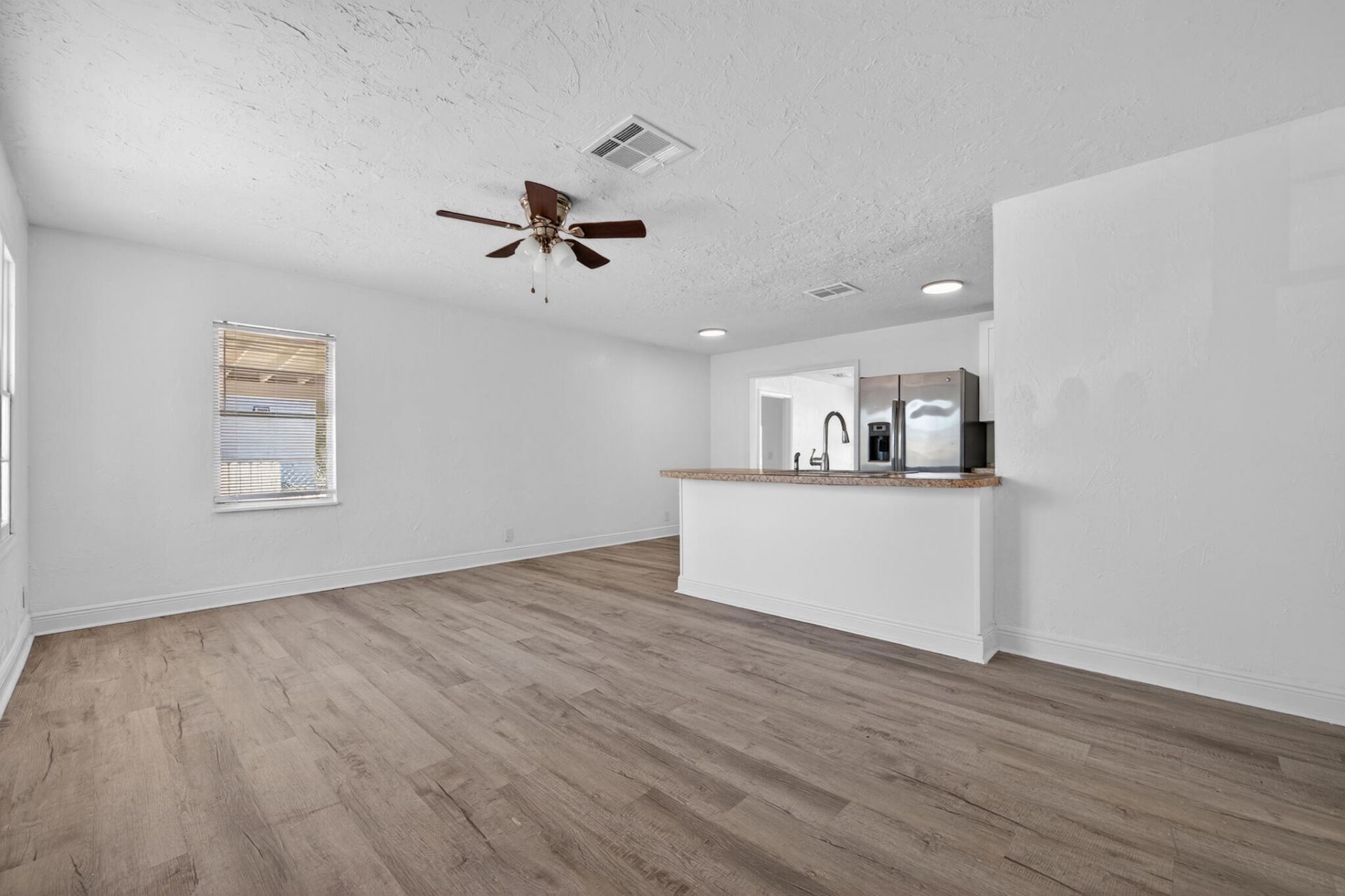 933 30th Court, West Palm Beach, FL 33407 Photo