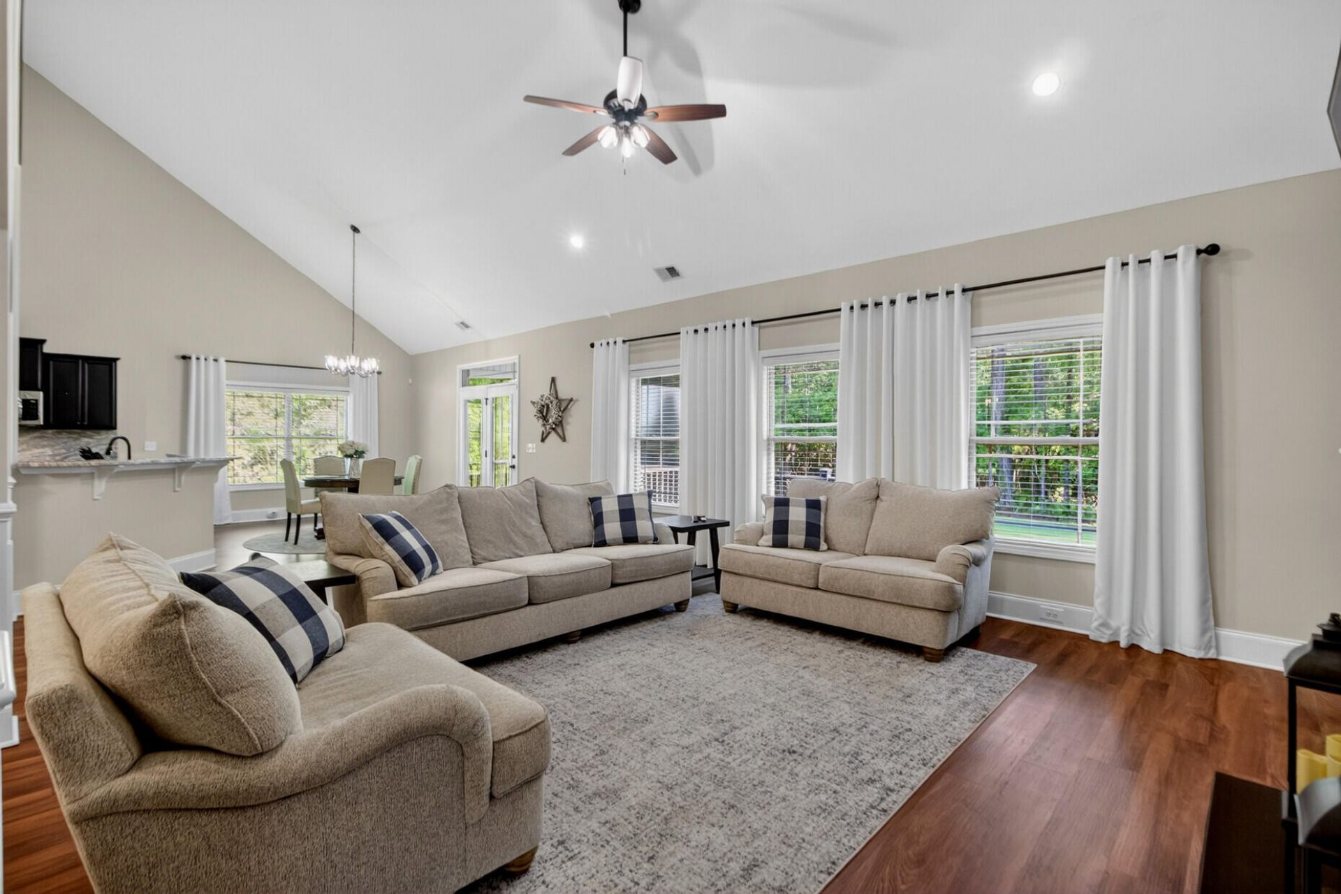 1206 Red Buckeye Court Photo 11