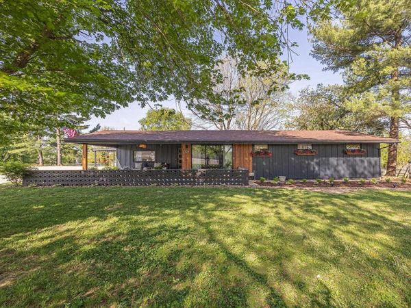 1304 N Chestnut Street, Huntingburg, IN 47542