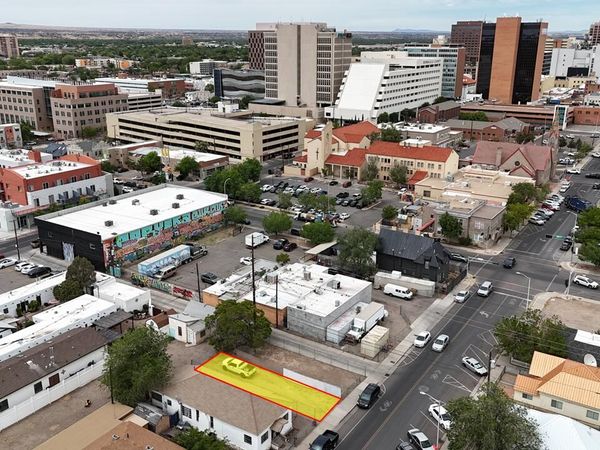 517 3rd Street SW, Albuquerque, NM 87102