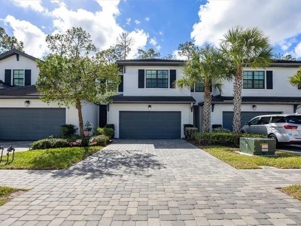 7320 Rockefeller DR, NAPLES, FL 34119