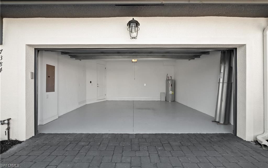 7320 Rockefeller Dr , Naples, FL 34119 Photo