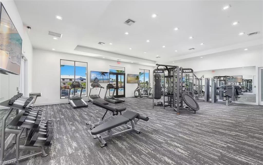 7320 Rockefeller Dr , Naples, FL 34119 Photo