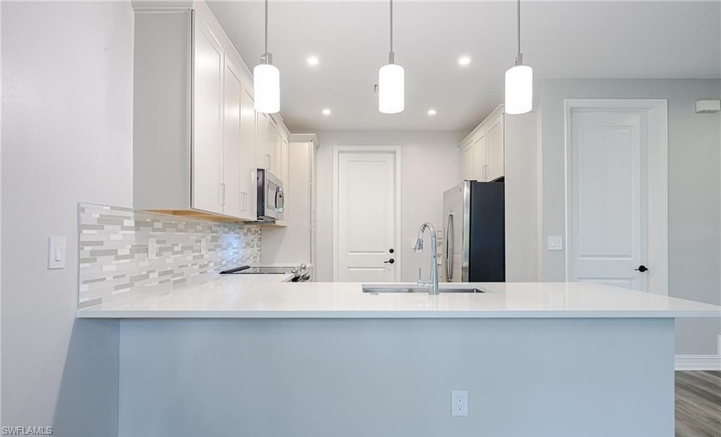 7320 Rockefeller Dr , Naples, FL 34119 Photo