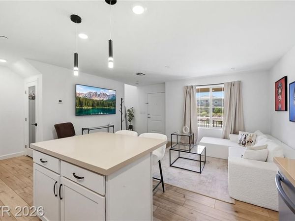 709 Pickled Pepper Place, Henderson, NV 89011