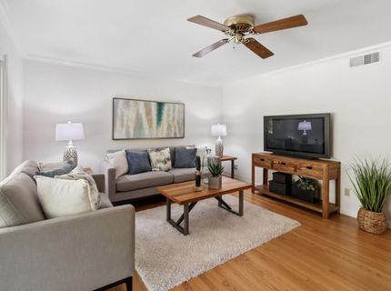 6721 Swenson Way, Sacramento, CA 95831 Photo