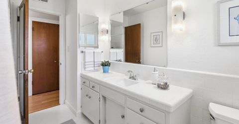 6721 Swenson Way, Sacramento, CA 95831 Photo