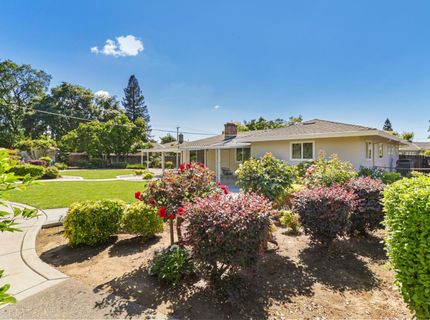 6721 Swenson Way, Sacramento, CA 95831 Photo