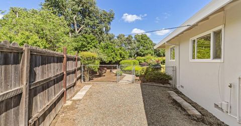 6721 Swenson Way, Sacramento, CA 95831 Photo