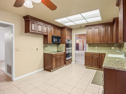 8003 Independence Ave, Stockton, CA 95209 Photo