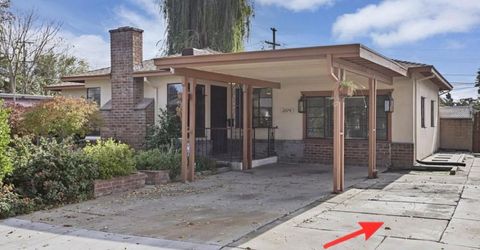 2074 W Monterey Ave, Stockton, CA 95204 Photo