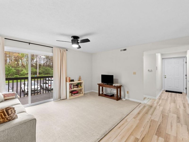 5984 Meadowcreek Drive, Unit 7, Milford, OH 45150 Photo 4