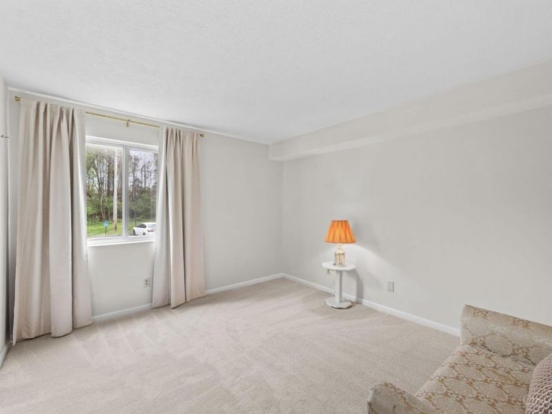 5984 Meadowcreek Drive, Unit 7, Milford, OH 45150 Photo 6