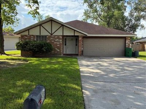 206 DEVON Road, LaPlace, LA 70068